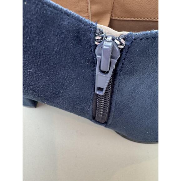 Journee Collection Sanzi Shoes Womens Size 8.5 Navy Blue Suede Heels Booties Zip - Picture 9 of 16